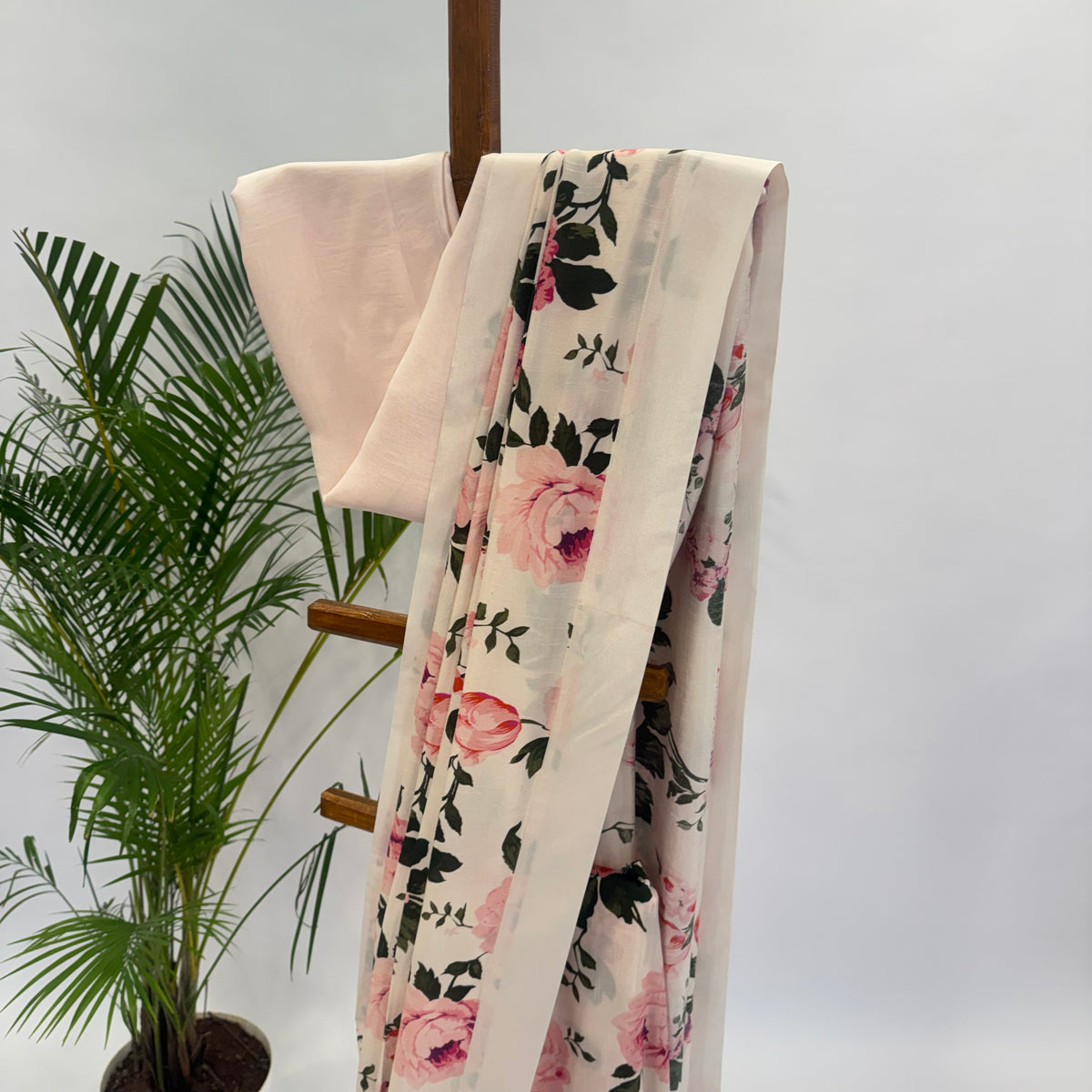 BLUSH PINK FLOWER BUNCH SOFTSILK SAREE WITH SILK BORDER