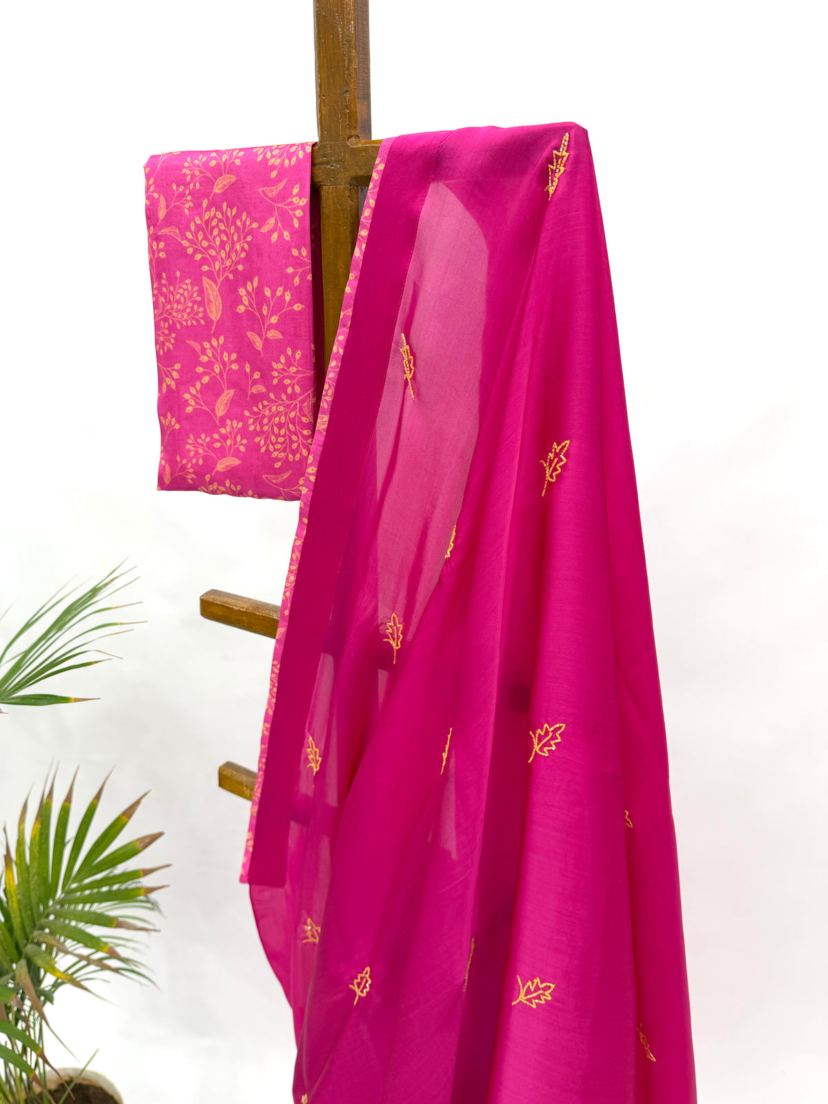 HOTPINK BEADS LEAFBUTAS ORGANZA SAREE