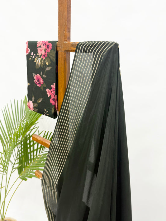 DARK GREEN CREPE SILK SAREE WITH FLOWER BUNCH BLOUSE FABRIC