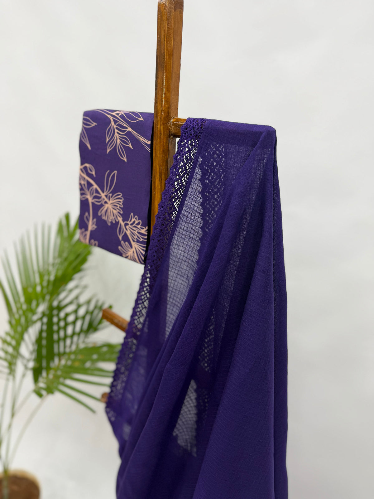 PURPLE KOTA SAREE WITH FOLIOLE BLOUSE FABRIC