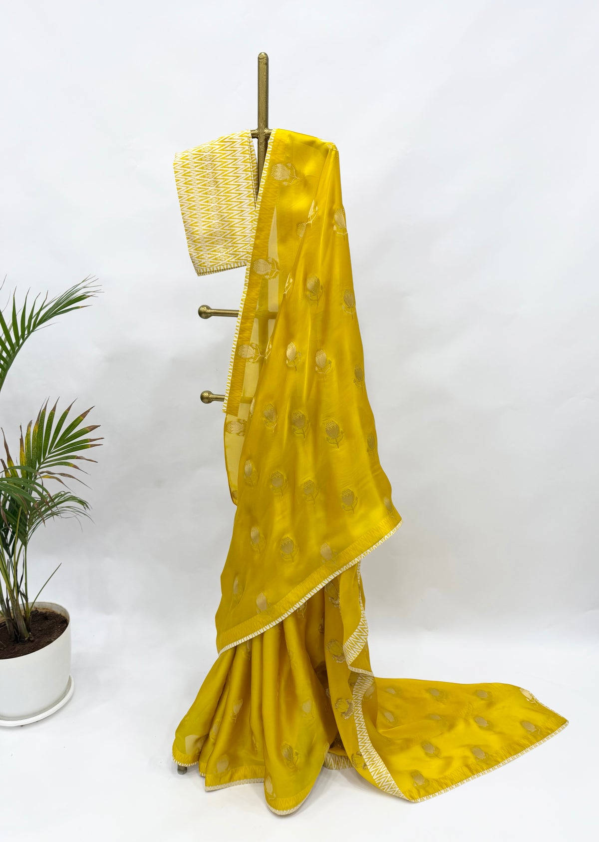 YELLOW ZARI MOTIF PATTU SAREE WITH STRIPES BLOUSE FABRIC
