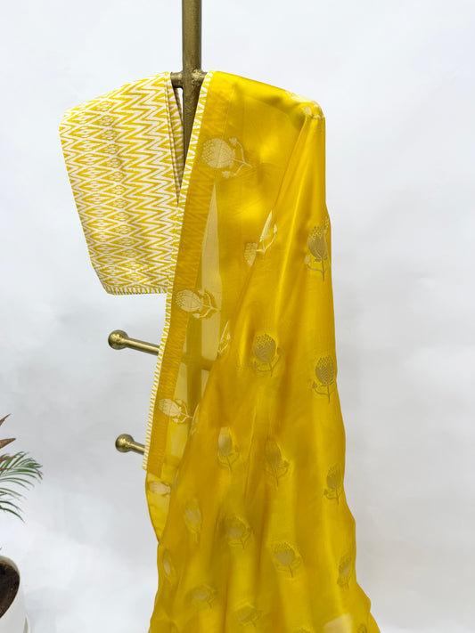 YELLOW ZARI MOTIF PATTU SAREE WITH STRIPES BLOUSE FABRIC