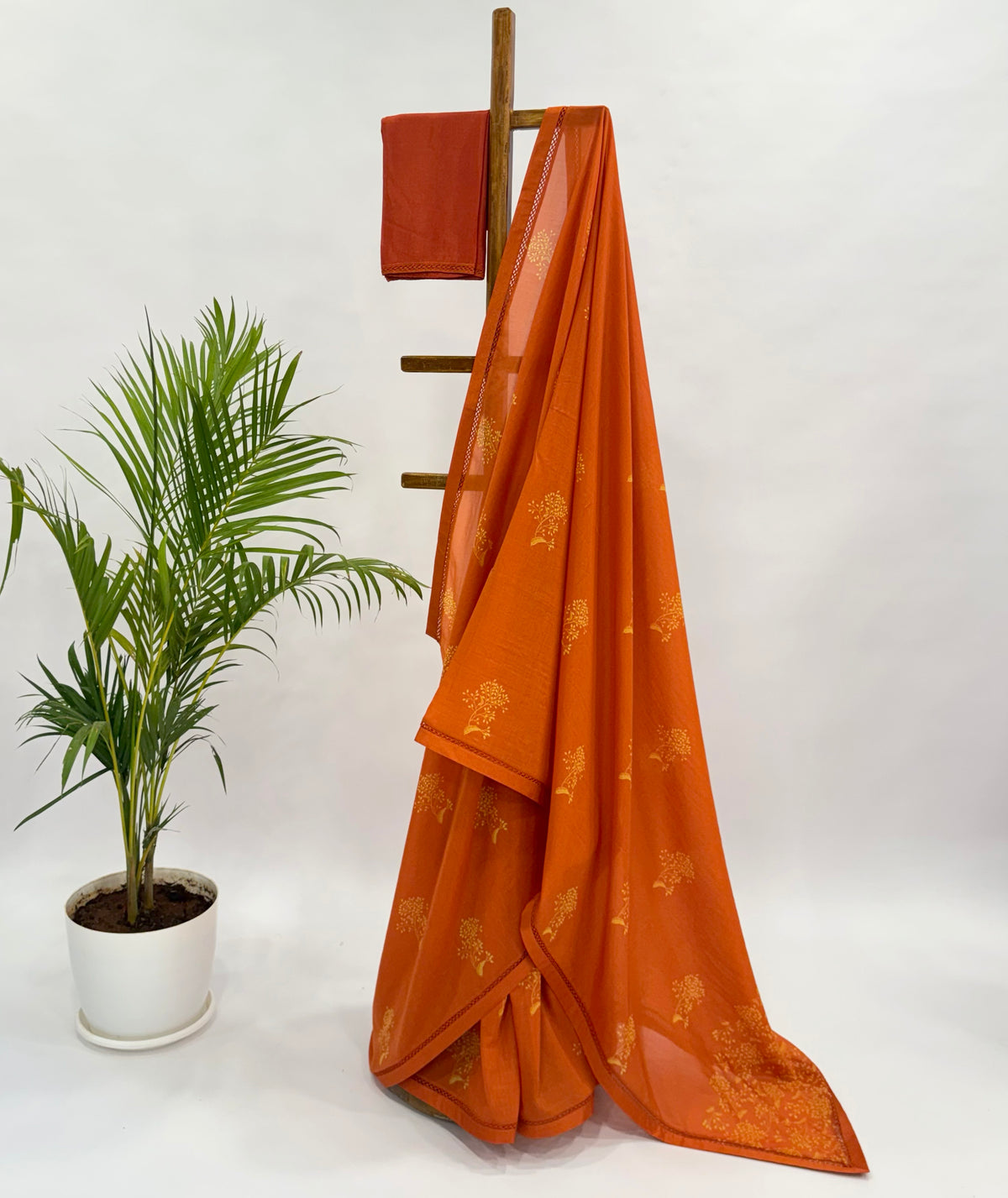 RUST ORANGE KUMRI MOTIFS CHANDERI SAREE