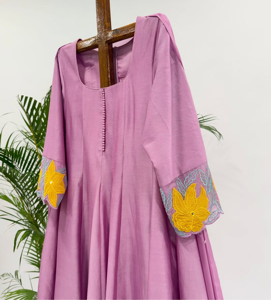 Lavender Vt Applique Kurta Set