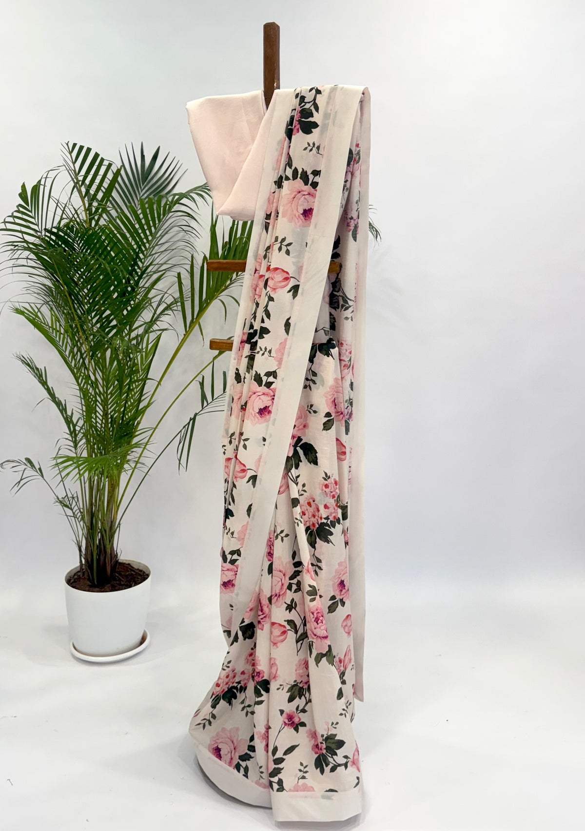 BLUSH PINK FLOWER BUNCH SOFTSILK SAREE WITH SILK BORDER