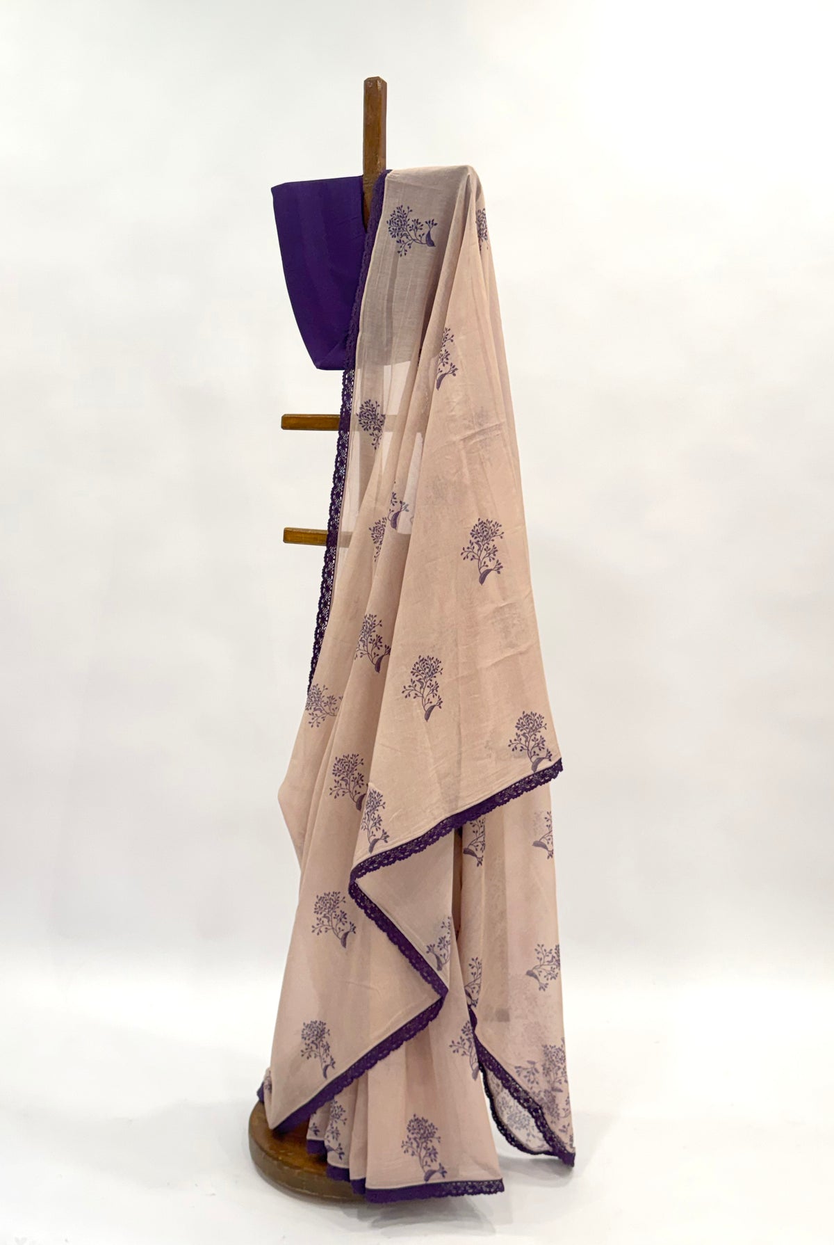 Blush KUMRI BUTAS MUL SAREE WITH PURPLE CROCHET LACE