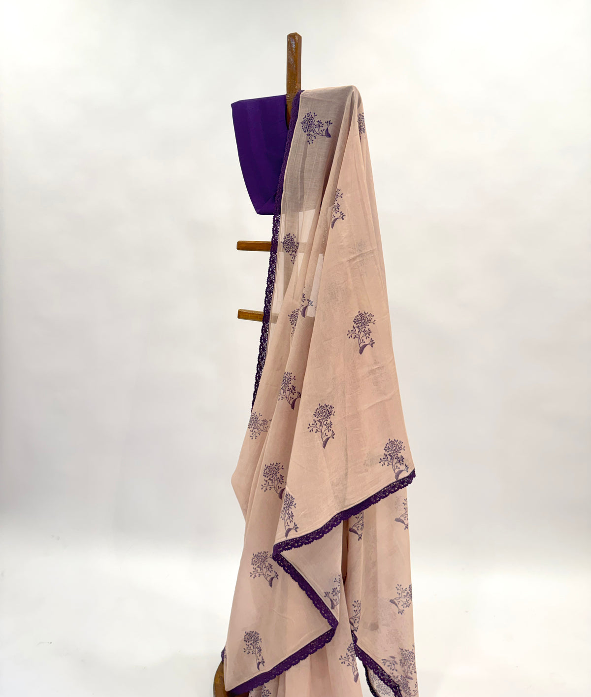 Blush KUMRI BUTAS MUL SAREE WITH PURPLE CROCHET LACE