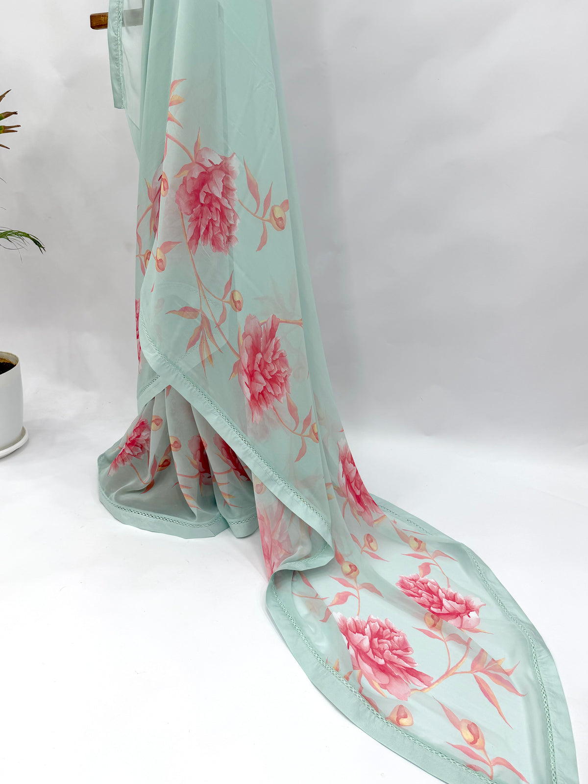 SEABLUE SINGLE PEONIA BORDER GEORGETTE SAREE WITH SILK BORDER