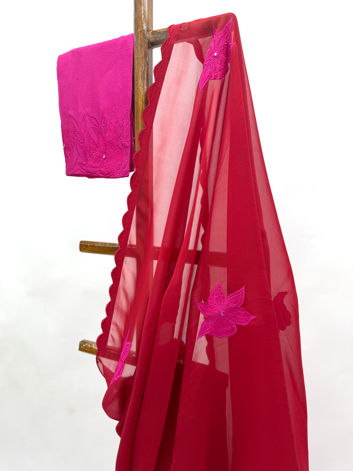RED WITH HOTPINK VT MOTIFS ORGANZA SAREE