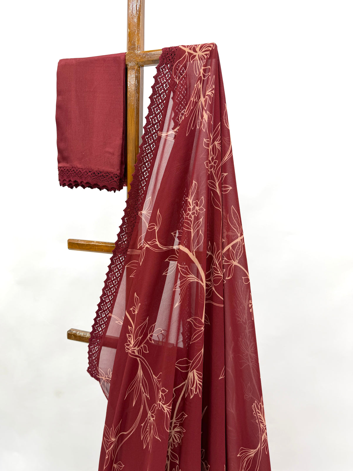 MAROON OT FOLIOLE GEORGETTE SAREE WITH CROCHET LACE