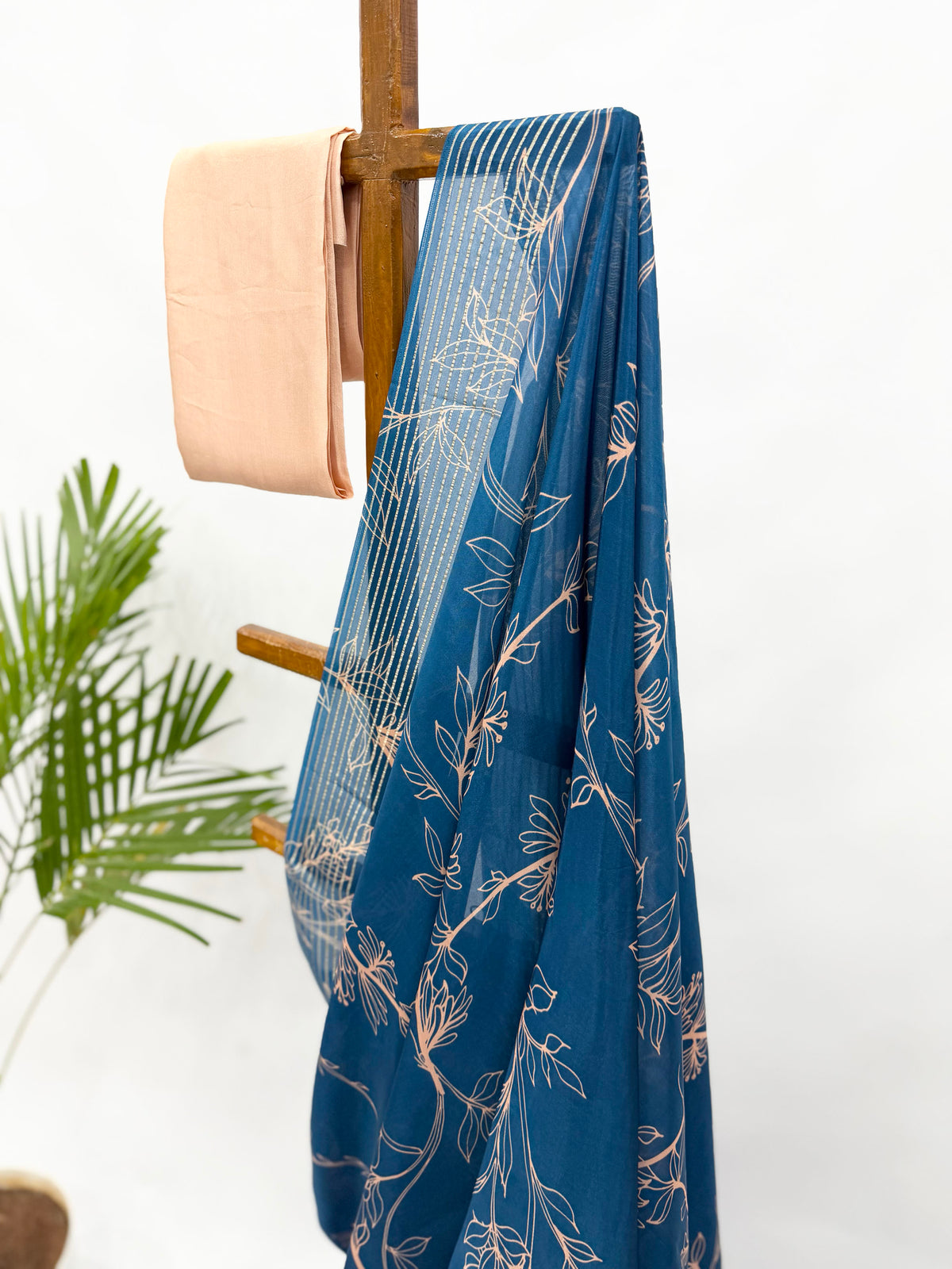 PEACOCK BLUE OT FOLIOLE CREPE SILK SAREE WITH PEACH BLOUSE FABRIC