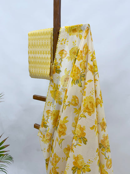 IVORY YELLOW FLOWER BUNCH CHANDERI SAREE WITH STRIPES BORDER AND BLOUSE FABRIC