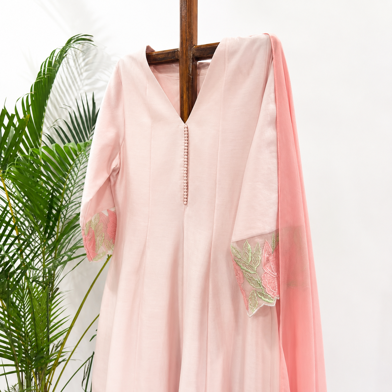 Blush Applique Vt
