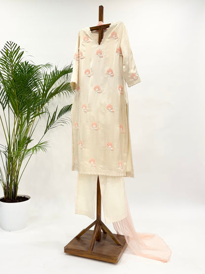 Ivory Georgette Flowers Kurta Set