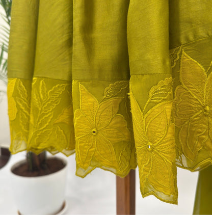 Green VT Applique Chanderi silk kurta set with leggings