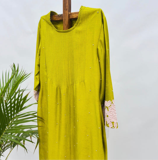 Leaf Green Applique Pearl Kurta with Pants