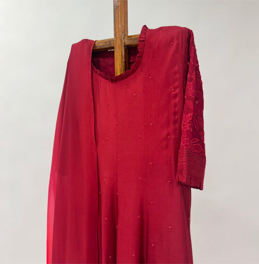Red Applique Sleeve Kurta Set