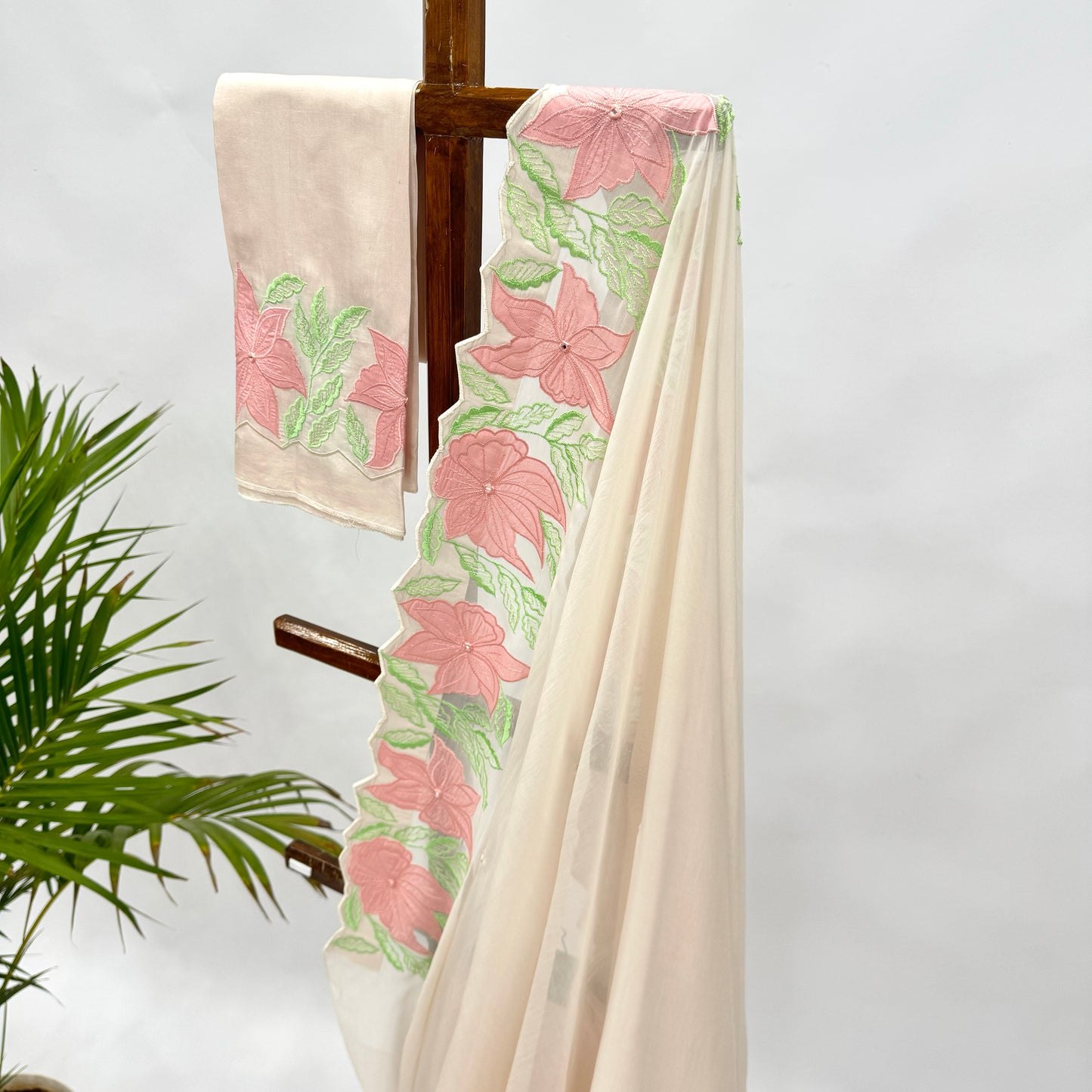 Ivory VT Applique Border Falling Organza Saree