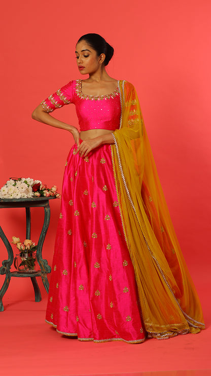 Motifs Lehenga
