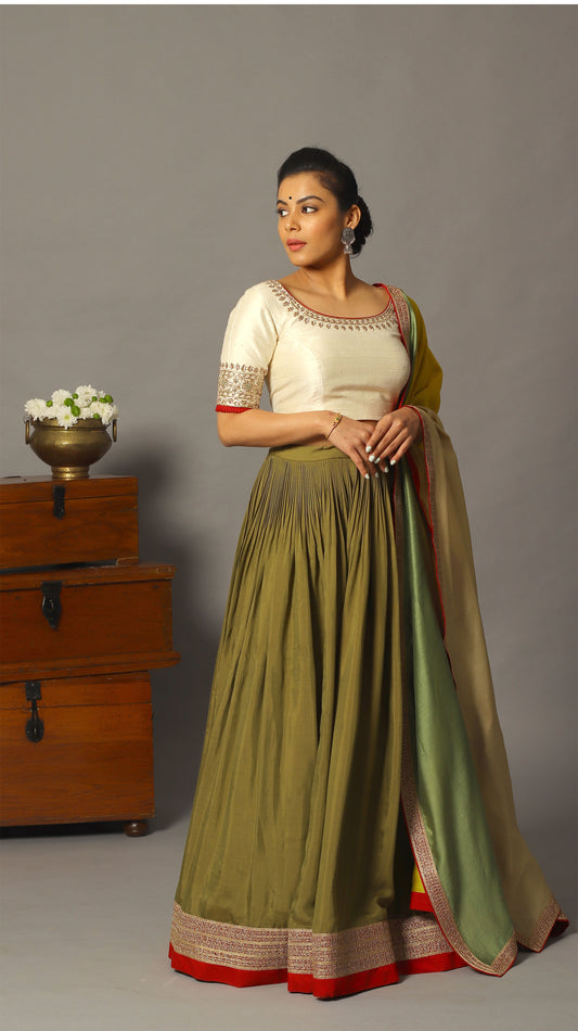 Olive Tamara Skirt Set